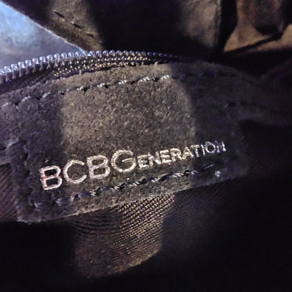 BCBG Generation Suede Large Hobo Bag Fume Gray Magnetic Snap - Picture 10 of 12